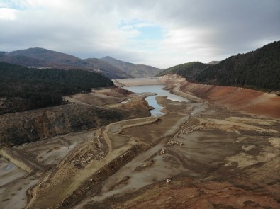 Kuraklık Görüntüsünü Andırıyordu...Bugün İtibariyle Su Tutulmaya Başlandı