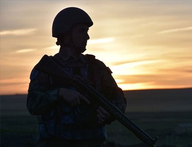 PKK'lı 5 terörist güvenlik güçlerine teslim oldu