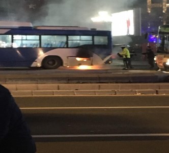 Başkent'te Korkutan Otobüs Yangını