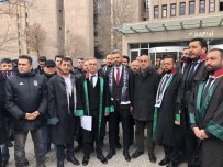 ANKARA ADLİYESİ - Beşiktaşlı Taraftarlardan Derbi Hakemleri İçin Suç Duyurusu