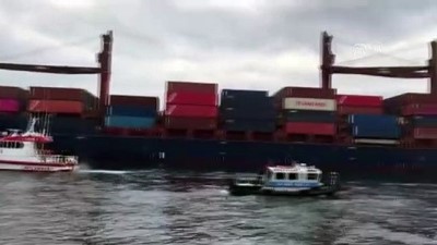 İstanbul Boğazı'nda Karaya Oturan Yük Gemisi Kurtarıldı