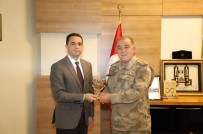 DAVUT SINANOĞLU - Jandarma Bölge Komutanı Hacıoğlu'ndan Kaymakam Sinanoğlu'na Ziyaret