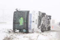 Karaman'da Yolcu Otobüsü Devrildi Açıklaması 25 Yaralı Haberi