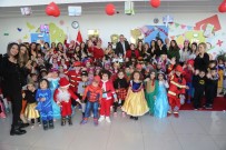 UMUTLU - Mezitli'nin Minikleri Yeni Yılı Kostüm Partisi İle Karşıladı