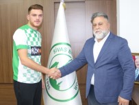 MUHSİN YAZICIOĞLU - Sivas Belediyespor, Yalçın Eycan Kaya Transfer Etti