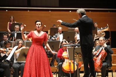 Yaşar Üniversitesi Senfoni Orkestrasından Yeni Yıl Konseri