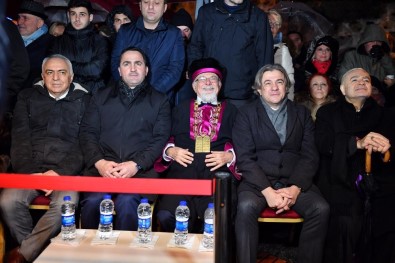 Beyoğlu'nda 'Hanuka Bayramı' Kutlandı