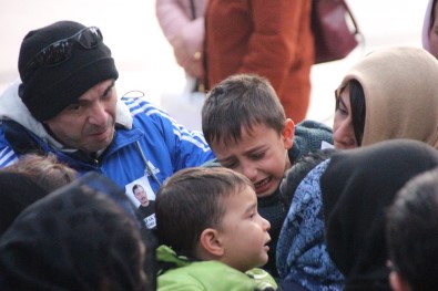 Çocukların 'Baba' Feryadı Yürekleri Dağladı