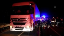 İzmir'de Tırla Çarpışan Otomobilin Sürücüsü Hayatını Kaybetti