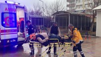 GIRNE - Otomobil İle Motosiklet Çarpıştı Açıklaması 2 Yaralı