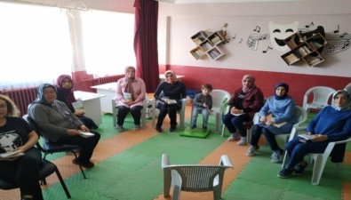 Pazaryeri'nde 'Birlikte Kitap Okuma Ve Değerlendirme' Etkinliği