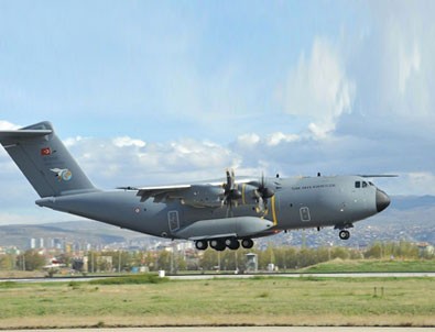 Türkiye'den Somali'ye yardım uçağı