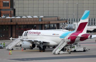 Almanya'da İki Havayolu Şirketinden Grev Kararı
