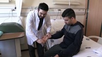 ÖMER ÖZKAN - Çift kol nakledilen Yusuf ilk kez doktoruyla tokalaştı