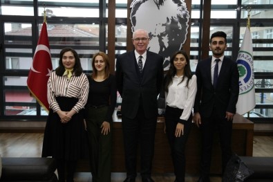 Eskişehir Azerbaycanlılar Derneği Gençlik Kolları'ndan Başkan Kurt'a Ziyaret