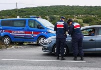 JANDARMA KOMUTANLIĞI - İzmir'de Jandarmanın Huzur Operasyonunda Ceza Yağdı