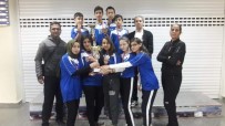 BEDEN EĞİTİMİ ÖĞRETMENİ - Kadir Boylu Ortaokullu Dartçılardan Çifte Şampiyonluk