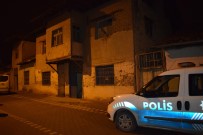 ÇAVUŞOĞLU - Kiraladıkları Evde Define Aradılar