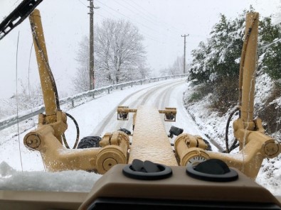 Kocaeli'de 550 Belediye Personeli Kar İle Mücadele Ediyor