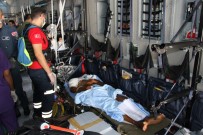 MEDİKAL KURTARMA - Somali'de Hayatını Kaybeden 2 Türk'ün Cenazeleri İle 16 Yaralı Türkiye'de