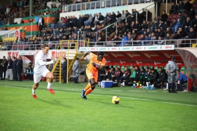 Süper Lig Açıklaması Alanyaspor Açıklaması 1 - Konyaspor Açıklaması 1 (İlk Yarı )