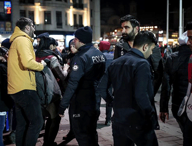 Yılbaşı tedbirleri kapsamında ülke genelinde 317 bin 121 güvenlik personeli görev yapacak