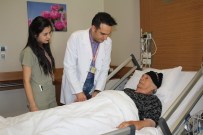 85 Yaşındaki Hasta Kapalı Ameliyat Yöntemi İle Sağlığına Kavuştu