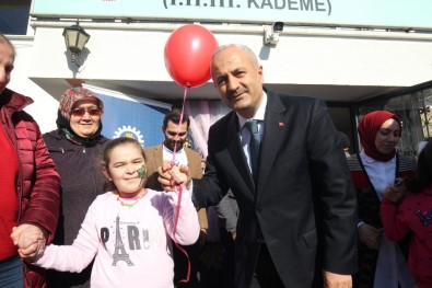 Başkan Büyükgöz Özel Çocukları Unutmadı