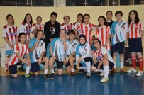 İŞİTME ENGELLİ - Bilecikspor Kız Futbol Takımından Anlamlı Engelliler Günü Mesajı