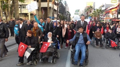 Denizli'de 3 Aralık Dünya Engelliler Günü'ne Özel 'Farkındalık Yürüyüşü' Düzenlendi