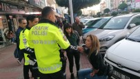 EVRENSEKI - Hollandalı Kadın Turist Trafik Polislerine Zor Anlar Yaşattı