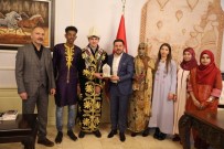 YABANCI ÖĞRENCİLER - NUDER Başkanı Kahriman Ve Yabancı Öğrenciler Başkan Arı'yı Ziyaret Etti