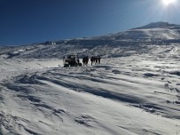 BAZ İSTASYONLARI - Uludağ'da Kayıp Dağcıları Arama Çalışmaları Aralıksız Sürüyor