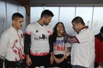 AVRUPA KUPASI - Uluslararası Turnuvaya Gidecek Sporcular, Çiğ Köfte İle Uğurlandı