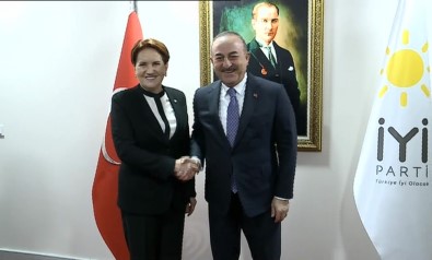 Bakan Çavuşoğlu İYİ Parti'de