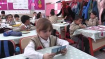 BİRİNCİ SINIF - Erzurum'da Okuma Ve Yazmayı Öğrenen Öğrenciler İlk Mektuplarını Mehmetçiğe Yazdı