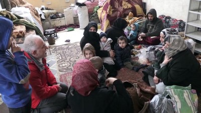 İdlib'deki Cami, Bombardımandan Kaçanların 'Sığınağı' Oldu