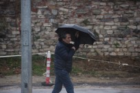 ŞİDDETLİ RÜZGAR - İstanbul'da Şiddetli Rüzgar