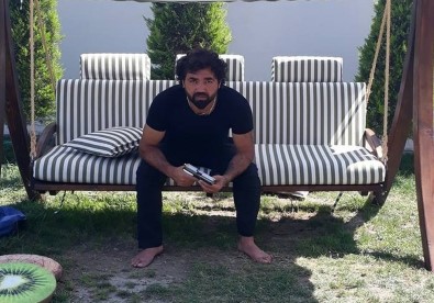 Katil, Doktorun Kayınvalidesinin De Başına Silah Dayayıp Tetik Düşürmüş