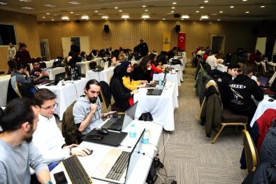 Konya Bilim Merkezinde 'Akıllı Şehir Hackathon' Etkinliği Yapıldı