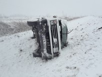 Konya'da Öğretmenleri Taşıyan Minibüs Devrildi Açıklaması 15 Yaralı