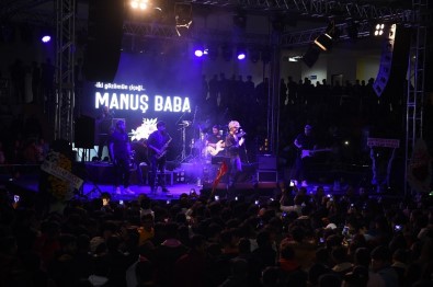 Manuş Baba, Tarsusluları Coşturdu