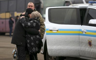 Ukrayna-Rusya Arasındaki Esir Değişiminde 203 Tutuklu Serbest Bırakıldı