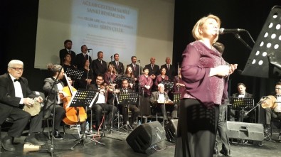 'Yeni Yıla Merhaba Türk Sanat Müziği Konseri' Muhteşem Ve Coşkulu Geçti