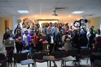 ÇİZGİ FİLM - Hemşire Adayları Yeni Yılda Çocukları Sevindirdi