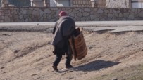 BEŞAR ESAD - İdlib'den Kaçan Siviller Kendi Çabalarıyla Hayatta Kalmaya Çalışıyor