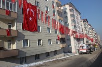 Şehidin Erzurum'daki Evi Türk Bayraklarıyla Donatıldı