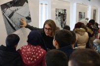 DÜNYA ENGELLILER GÜNÜ - Minik Öğrenciler, Fotoğraf Sergisinde Rektör Çomaklı İle Bir Araya Geldi