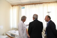 SAĞLIK TURİZMİ - Vali Karaloğlu, Çift Kol Nakilli Hastayı Ziyaret Etti