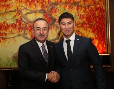 Bakan Çavuşoğlu, Kırgız Mevkidaşı Aidarbekov İle Görüştü